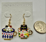 Cats in colorful teacups wire earring La5036
