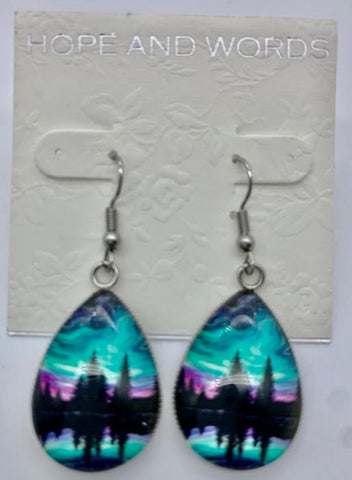 Northern lights pink and green oval wire earring